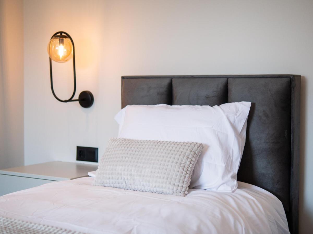 Republic Square- Location Apartament *