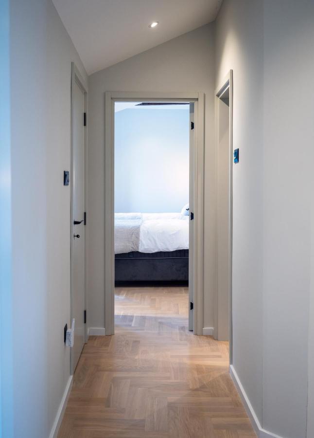 Republic Square- Location Apartament *